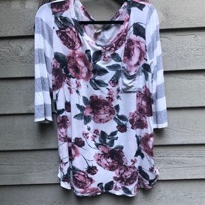 1x 3/4 Sleeve Top with Floral & Stripes